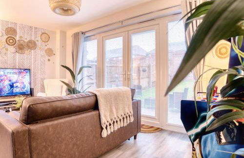 Leeds 4-bed house - hot tub, parking & games - Foto 1