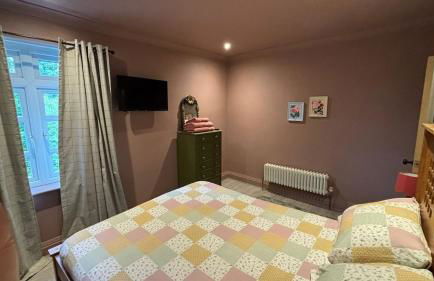 Two bedroomed Cosy cottage close to Wakefield and motorway networks Ideal for long stays and contractors - Foto 14