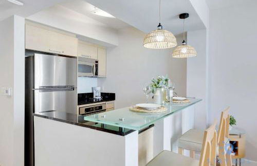 Beachfront Resort - Pool - Ocean View Balcony- Gym - Foto 11