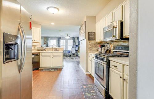 Covered Patio and Yard Family Home in Katy - Foto 6