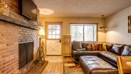 Pool and 3 Hot Tubs Winter Park Condo on Bus Line - Foto 4