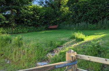 Tranquil 1 bedroom cottage 15 mins drive to sea - Foto 32