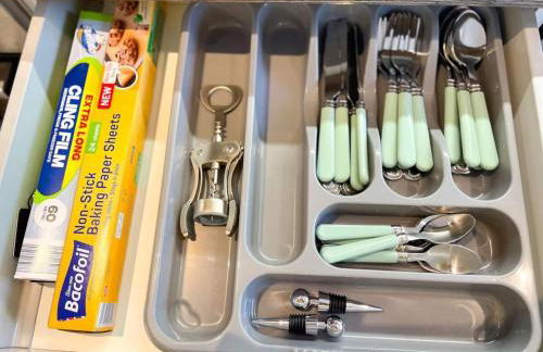 Exclusive 1 and 2 Bedroom Flats only 0,5 miles aw - Foto 15