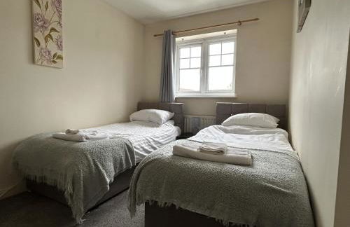 Quiet 3 bed semi with off street parking - Foto 2