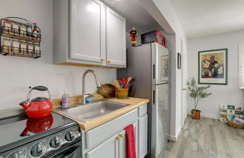 Hot Tub and Grill Pet-Friendly Apt, Walk to Midtown - Foto 8