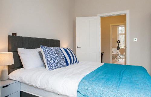 Beautiful 2 bed terrace flat close to Greenwich - Pass the Keys - Photo 33