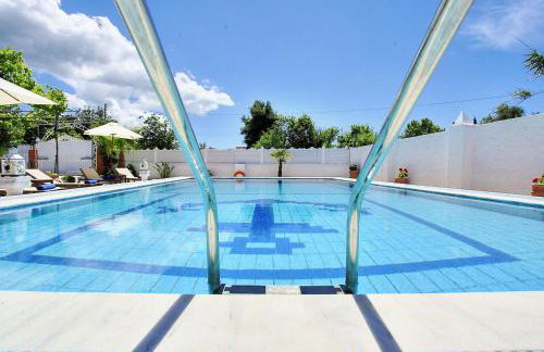 Villa Paradiso: Near beach, superb pool and garden - Photo 8