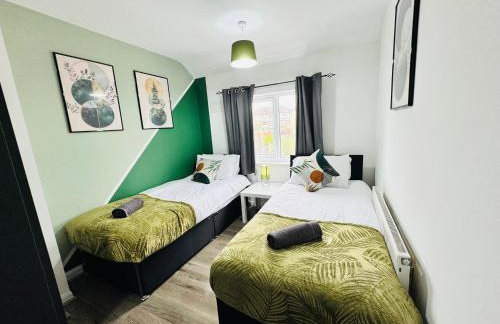 3 bedroom house sleeps 5 free parking long stay discounts - Foto 5