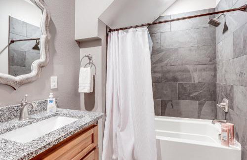 Lake Views and Golf Access at Secluded Drasco Lodge - Foto 12