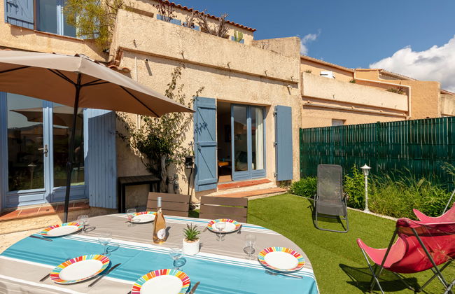 3 bedroom House in Carqueiranne with garden and terrace - Photo 1