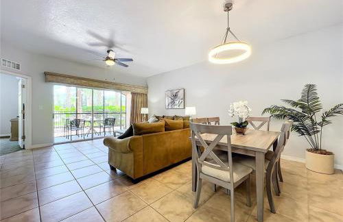 Spacious 3 Bed 3 Bath Luxury Condo 5 min from Disney - Photo 4