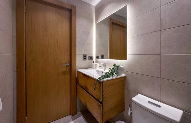 Exclusive Penthouse With Picuzzi Steps From Beach - Foto 43