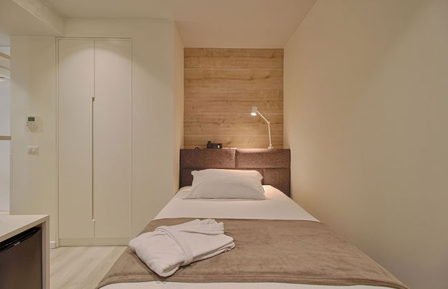 The Rooms Apartments Tirana - Photo 7