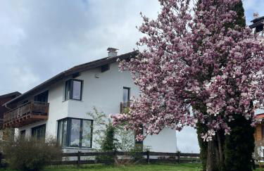 Architekten-Villa, moderne 220qm, 4 Schlafzimmer, Garten - Foto 2