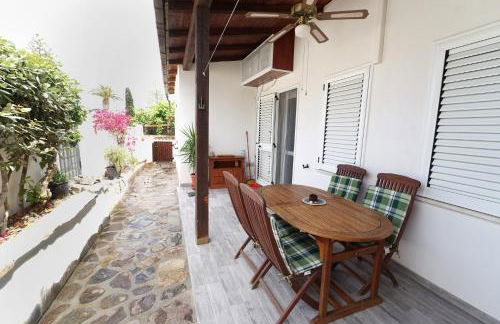 Sardinian Cottage, 150m from the sea, private Garden - Foto 16