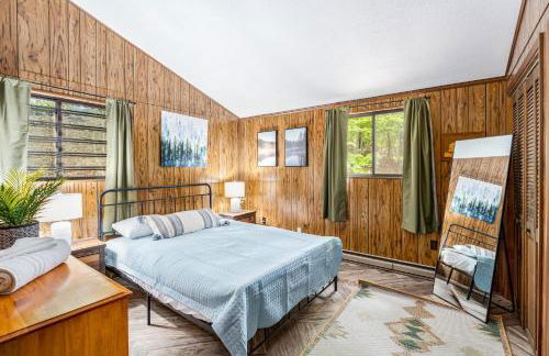 Modern w Fire Pit Deck, Grill & Hot Tub - Foto 21