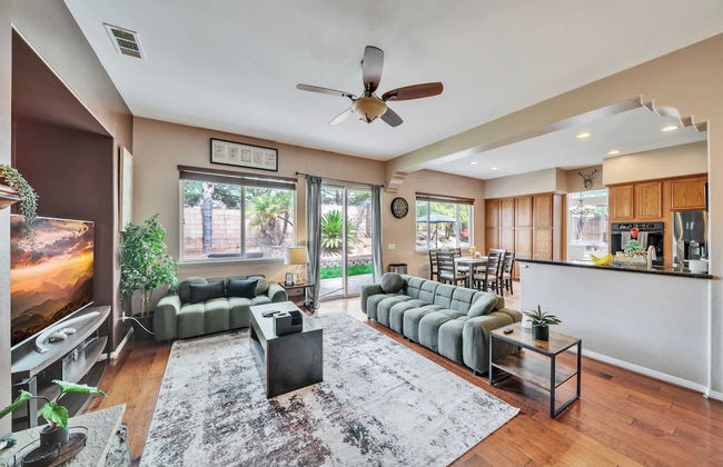 Spacious Golf Course Retreat - w/ Modern Kitchen - Foto 17