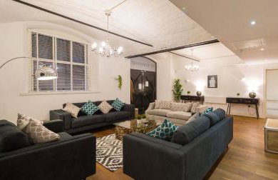 Liverpool Gem, Spacious 2BR Apt, Sleeps 8 - Photo 9