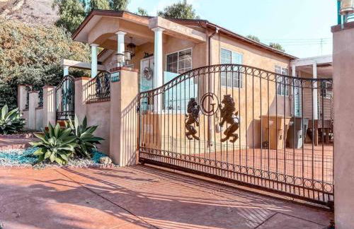 Cozy beach home walking distance from ocean - Foto 25