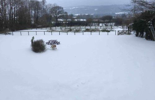 5-Bed Home - Sleeps 12 Pool Garden & Play Area - Foto 29