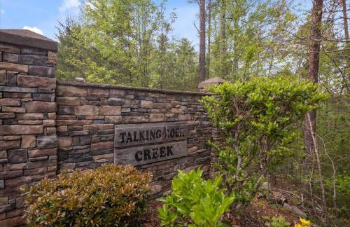 4 BR Mountain Cabin with Hot Tub & Fire Pit in GA - Foto 49