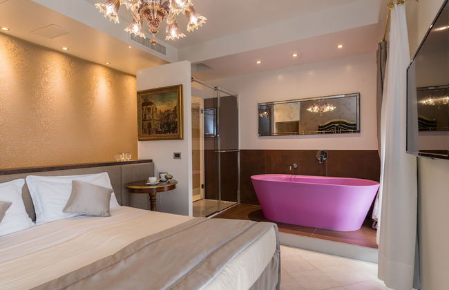 Locanda Leon Bianco on the Grand Canal - Photo 13