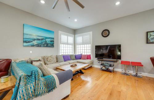 Coastal Sea Side Townhome - Walk to Beach! - Foto 13