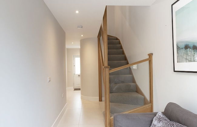 Immaculate Central Windsor Town House - Foto 16