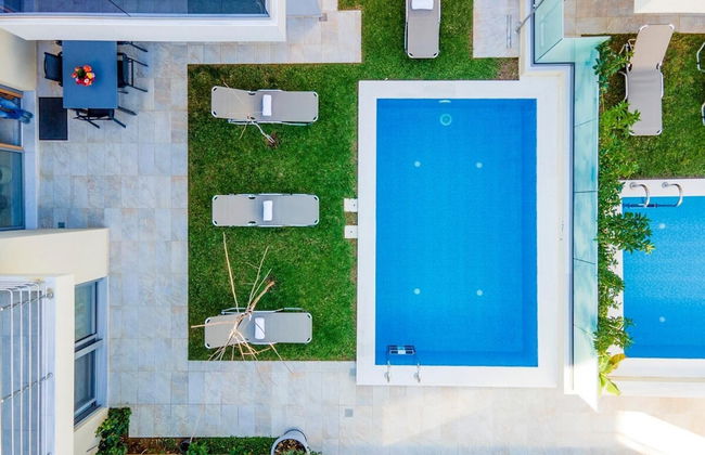 Park-view Pool Villa - Photo 3