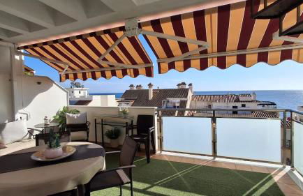 Ático Mediterráneo con Terraza y Solárium en el centro y a un paso del mar en Rincón de la Victoria - Photo 3