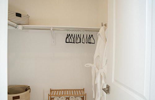 Brand New, Cozy & Modern Condo - Dogs Welcome - Foto 8