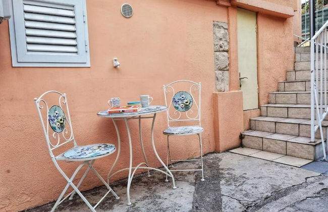 Jele - Perfect Location - A1 - Photo 15