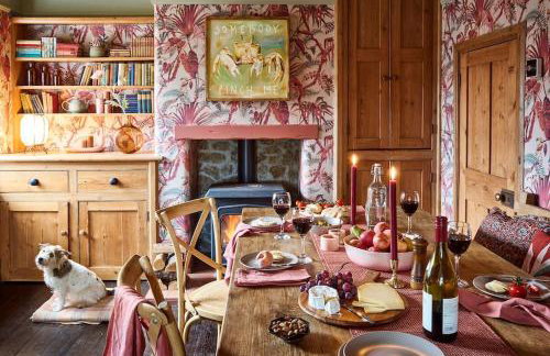 4 Coastguard Cottages - Porthgwarra - Photo 11