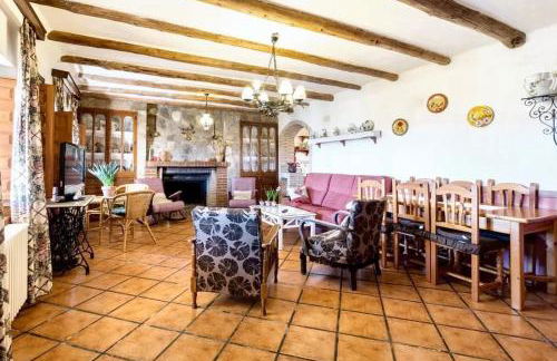 House with Jacuzzi and Mountain Views in Noguericas - Foto 2