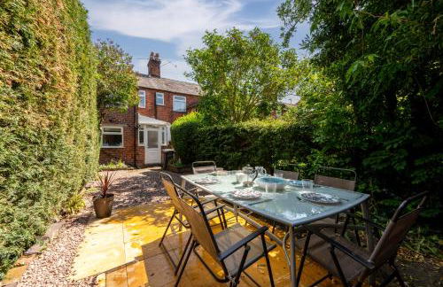 No24Sandbach - Home from Home - Exclusive Dog Friendly House & Garden - Photo 32