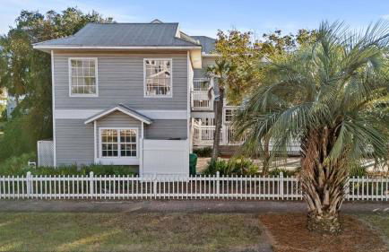 Steps to Beach! Arcade Game Room, Pool + Hot Tub Calico Scallop by Avantstay - Foto 146