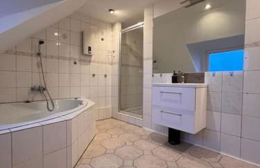 Helle 80qm Wohnung mit weitem Ausblick - Foto 7