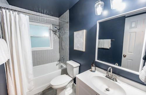 Hot Tub Fire Pit 4BR Oasis - Foto 13