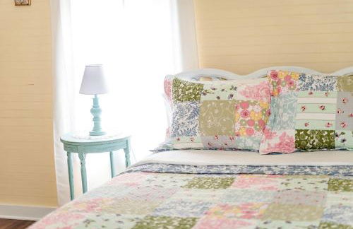 Upscale Cottage Rental for Families near Russell Creek in Greensburg, Kentucky - Foto 16