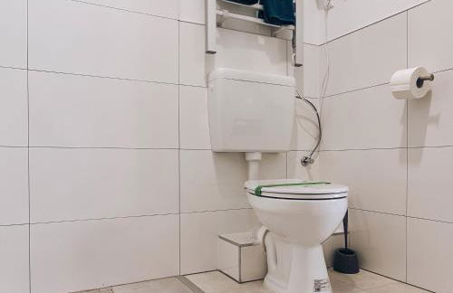 Neuwertiges Apartment mit schnellem WLAN, Glasfaser, Kostenlose Privatparkplatz auch für Transporter geeignet R23 - Foto 9