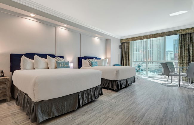 Lucky Gem Penthouse Suites at Signature - Photo 15