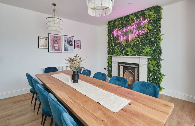 Host Stay Parkside Villa - Foto 8