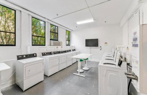 TROPICAL Palm Beach NEW SUITE 3 Beds 2 BEDRS &2BATHROOMS ENSUITE BEACH 5 MINOutdoorPOOL Garden - Photo 23