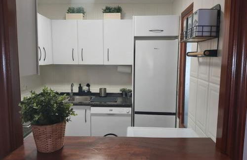 Coqueto apartamento céntrico con terraza y parking - Foto 29