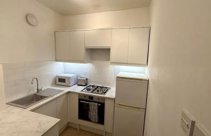Bright & Spacious Flat, Easy London Access - Foto 6