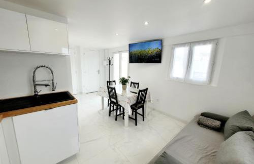 Magnifique logement indépendant "Les Coquelicots", terrasse proche des plages et Montpellier - Foto 4