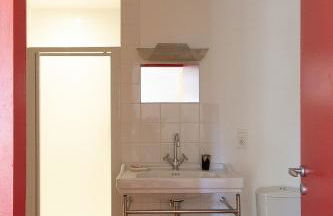 Le charme au centre du village - Photo 5