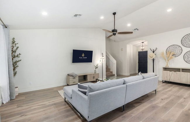 5BR Citrus Estate Sleeps 13 Free Htd Pool Gameroom - Photo 9