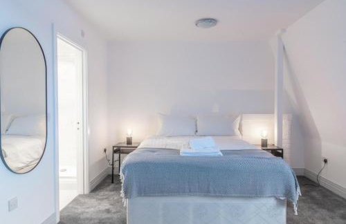 Newly Refurbished 2 bed with Fantastic View - Foto 19