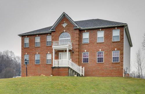 Fireside Gatherings Pet-Friendly Apollo Home - Photo 31